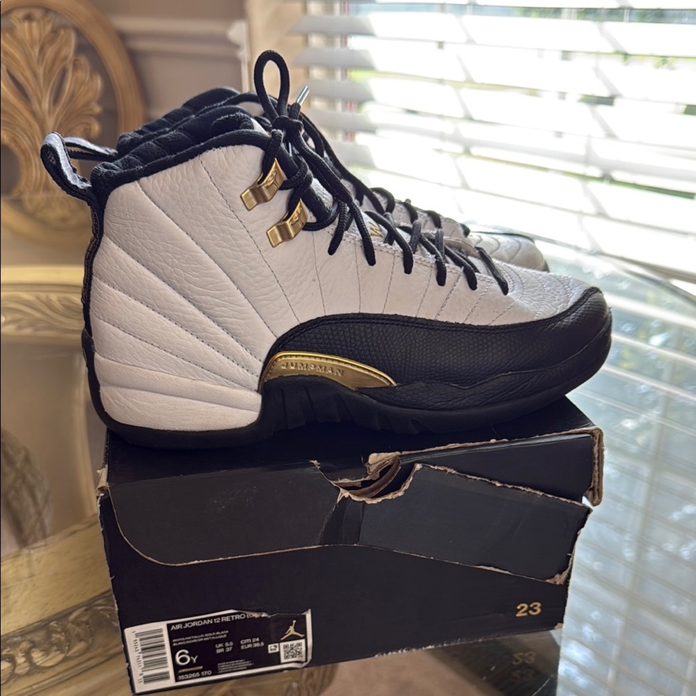 Jordan Retro 12 Black White Sneakers - Picture 6 of 10